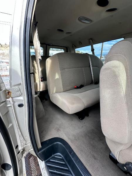 Ford Econoline E-350 XL Super Duty 2008