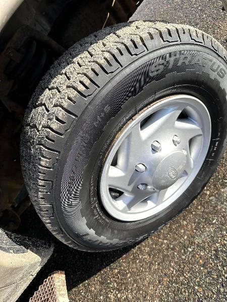 Ford Econoline E-350 XL Super Duty 2008