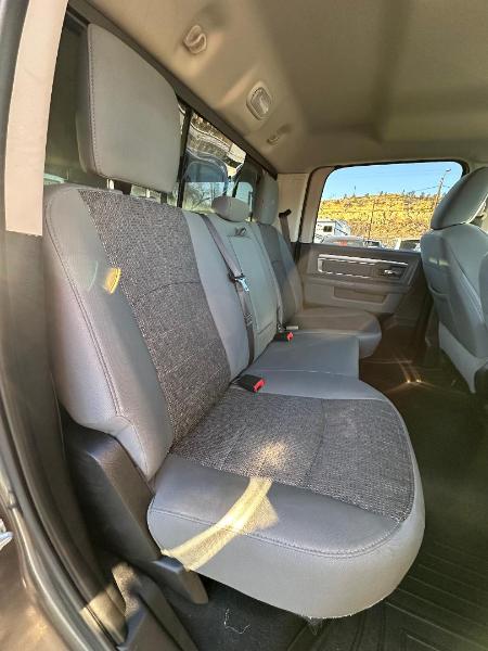 RAM 1500 Classic Tradesman Crew Cab SWB 4WD 2019