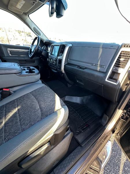 RAM 1500 Classic Tradesman Crew Cab SWB 4WD 2019