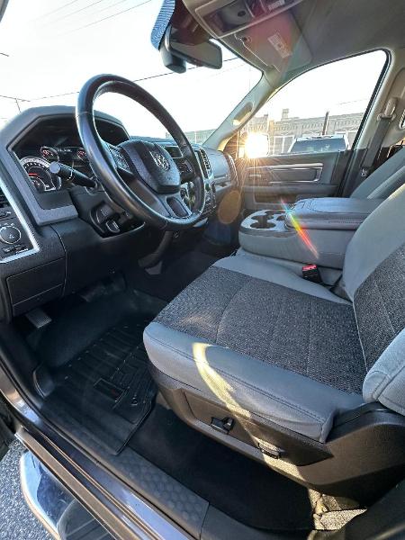 RAM 1500 Classic Tradesman Crew Cab SWB 4WD 2019