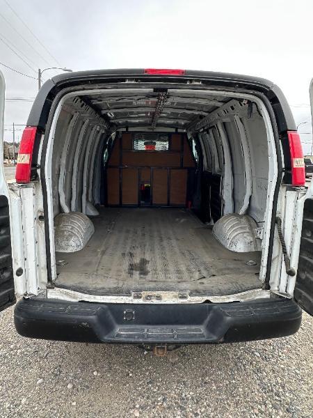 GMC Savana G3500 Cargo 2005
