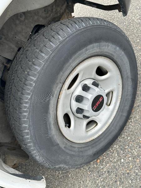 GMC Savana G3500 Cargo 2005