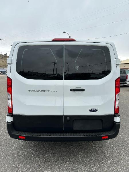 Ford Transit 250 Van Low Roof w/Sliding Pass. 130-in. WB 2020