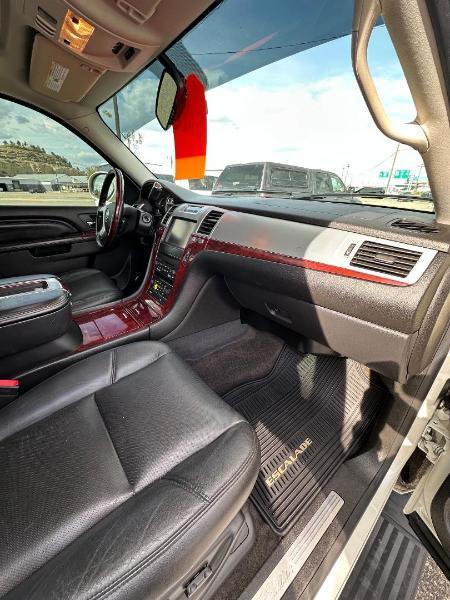 Cadillac Escalade Premium AWD 2014