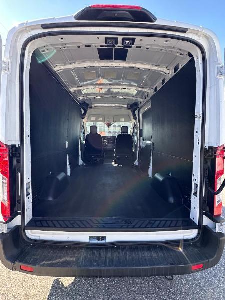 Ford Transit 250 Van Med. Roof w/Sliding Pass. 148-in. WB 2025