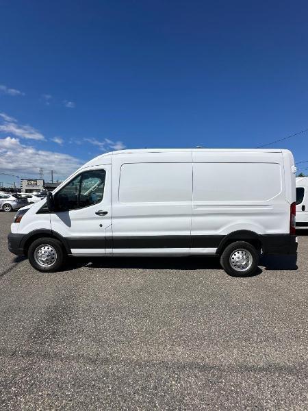 Ford Transit 250 Van Med. Roof w/Sliding Pass. 148-in. WB 2025