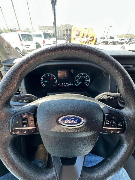 Ford Transit 250 Van Med. Roof w/Sliding Pass. 148-in. WB 2025