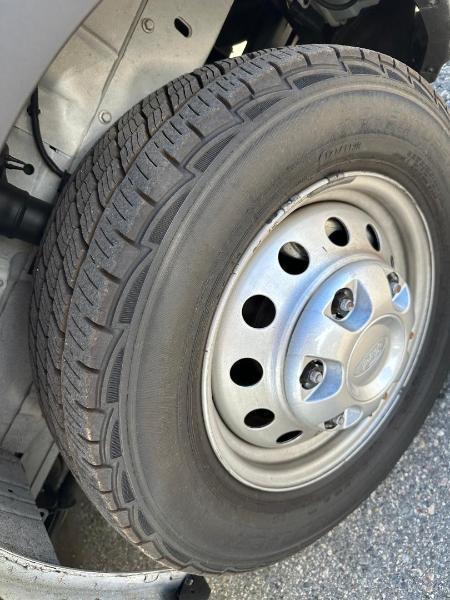 Ford Transit 250 Van Med. Roof w/Sliding Pass. 148-in. WB 2025