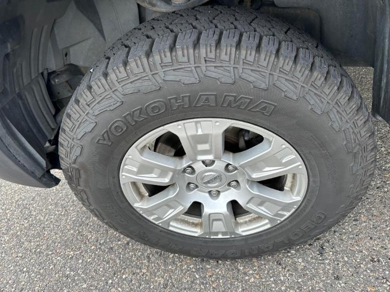 Nissan Titan S Crew Cab 4WD 2013