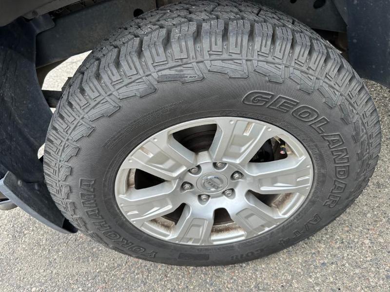 Nissan Titan S Crew Cab 4WD 2013