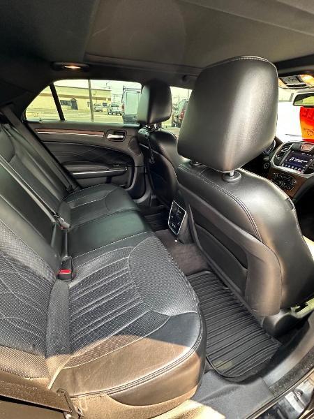Chrysler 300 C Platinum AWD 2017