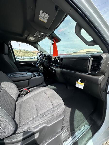 Chevrolet Silverado 2500HD LT Crew Cab Long Box 4WD 2025