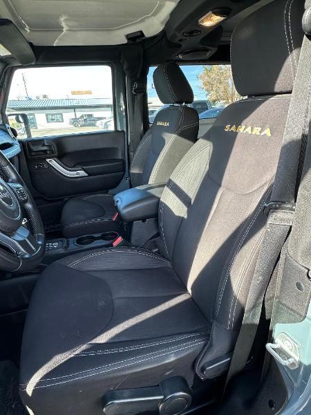 Jeep Wrangler photo 9