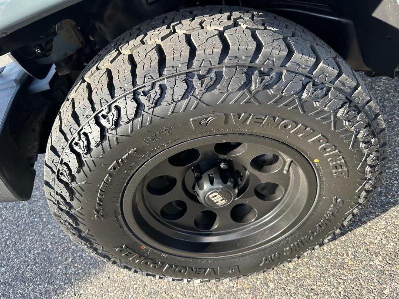 Jeep Wrangler photo 16