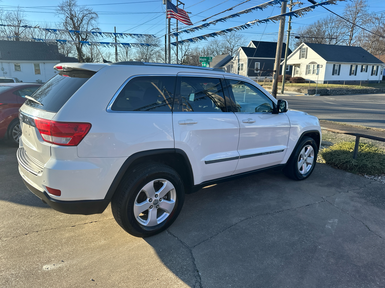 Jeep Grand Cherokee  2011