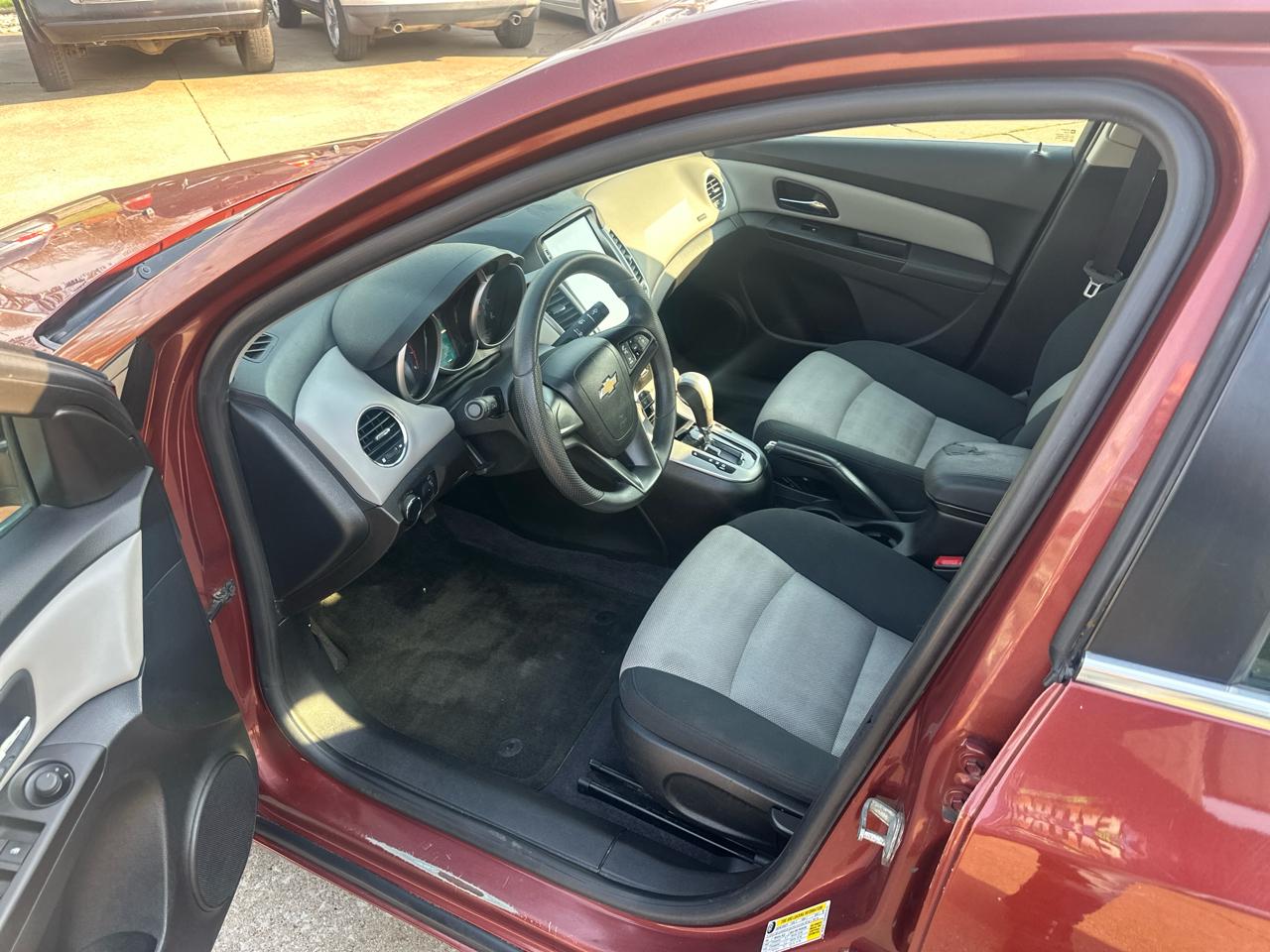 Chevrolet Cruze  2012