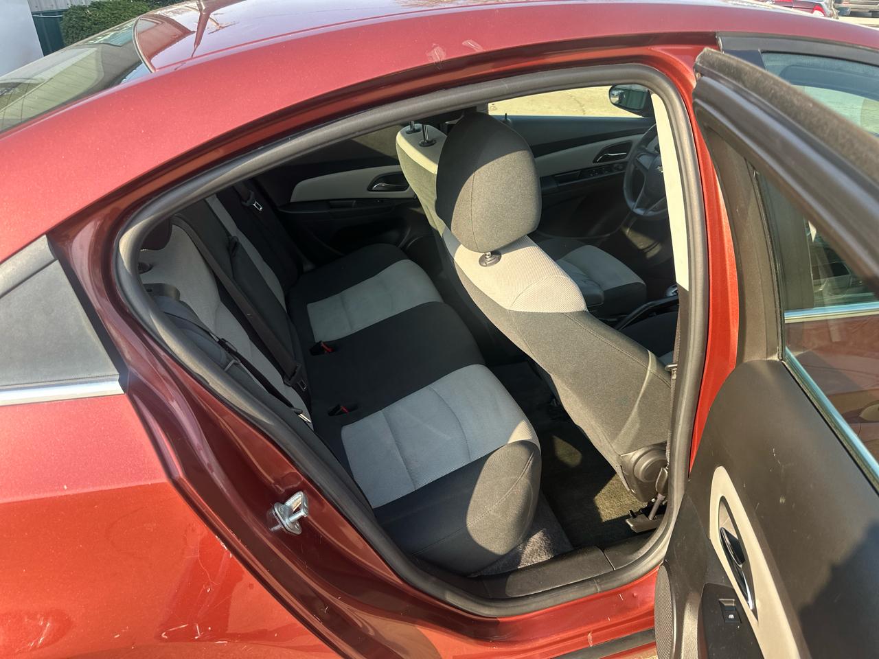 Chevrolet Cruze  2012