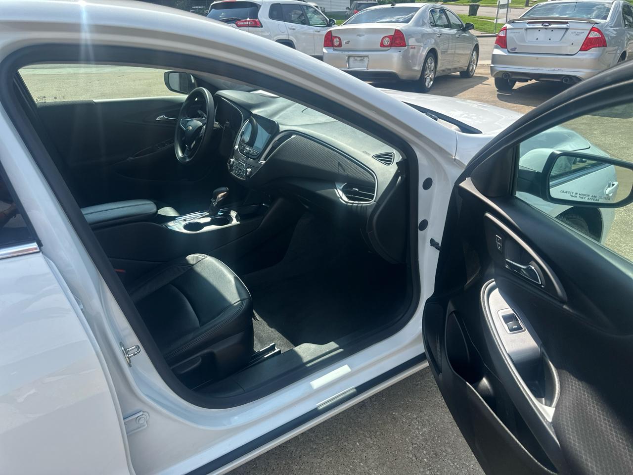 Chevrolet Malibu  2023