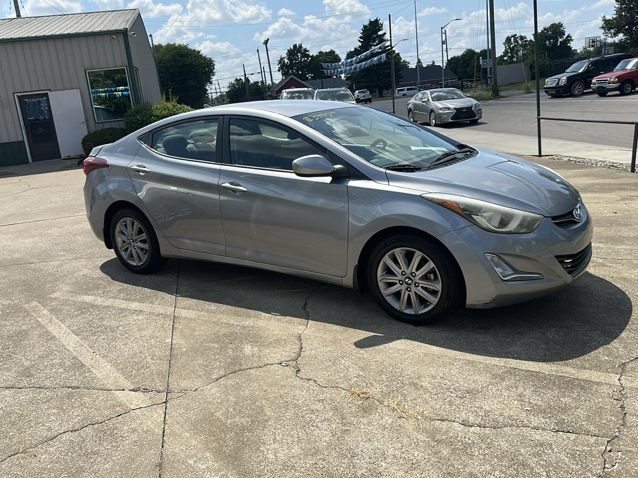 Hyundai Elantra  2015