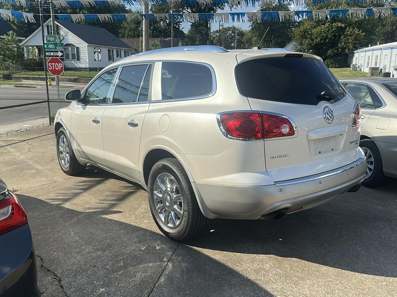 Buick Enclave CXL 2011
