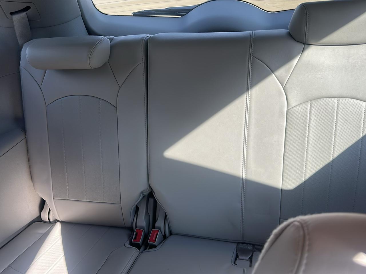 Buick Enclave CXL 2011