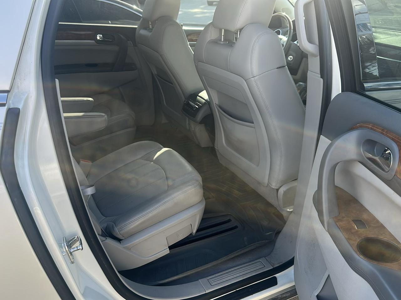 Buick Enclave CXL 2011