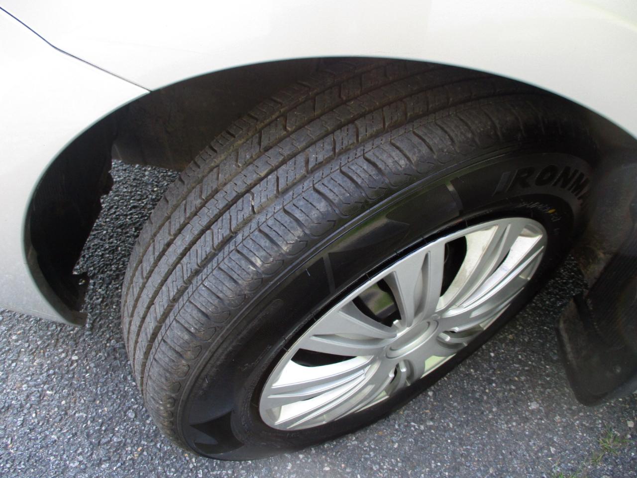 Hyundai Accent GS 5-Door 2013