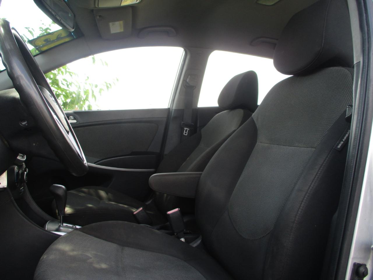 Hyundai Accent GS 5-Door 2013