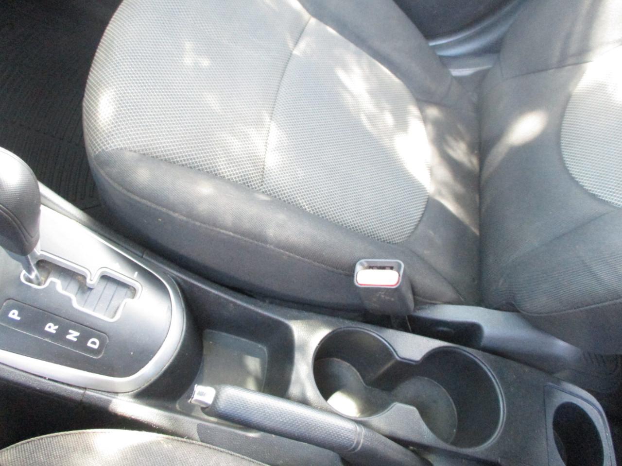 Hyundai Accent GS 5-Door 2013