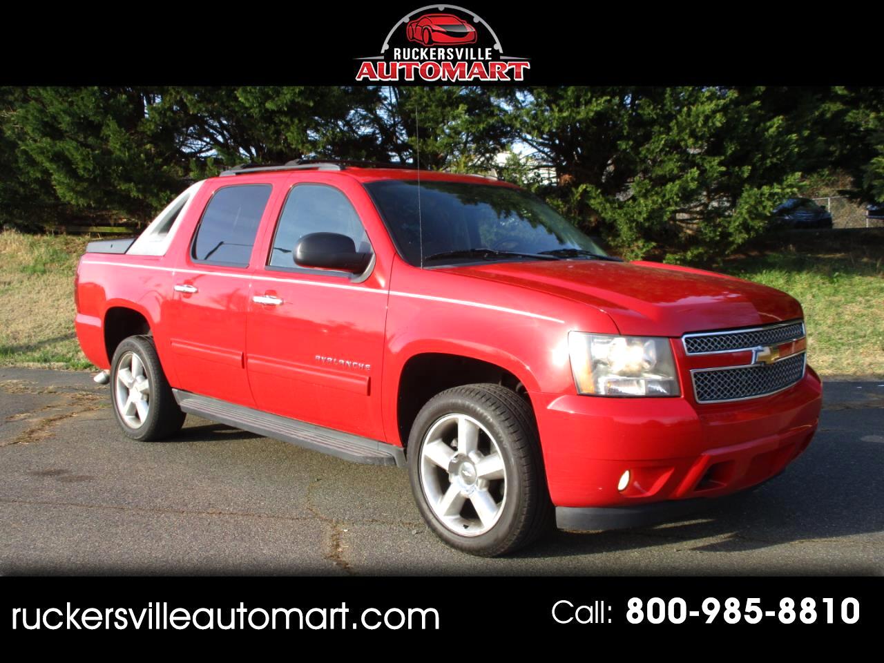 Chevrolet Avalanche LS 4WD 2011