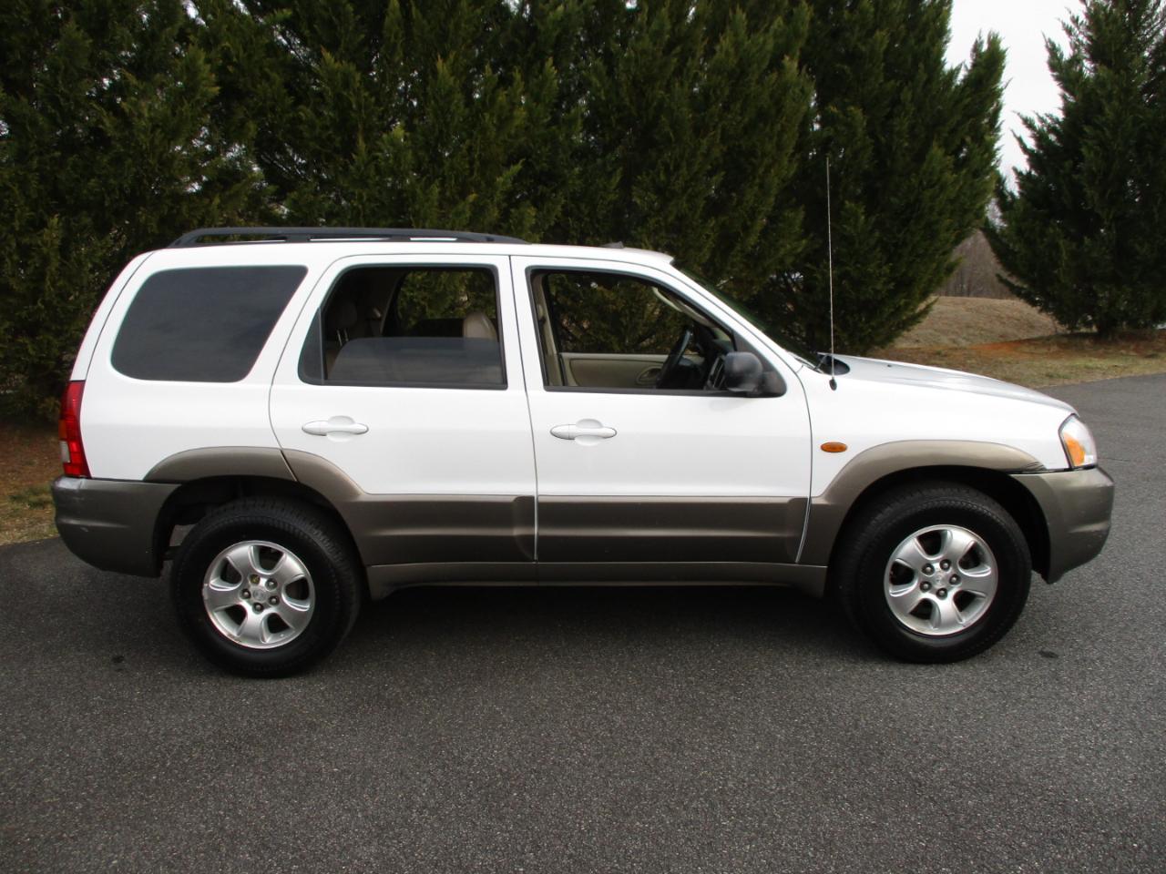 Mazda Tribute ES 4WD 2003