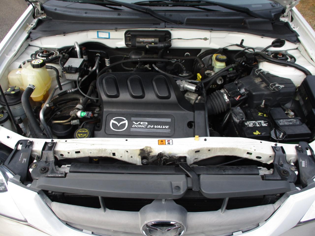 Mazda Tribute ES 4WD 2003