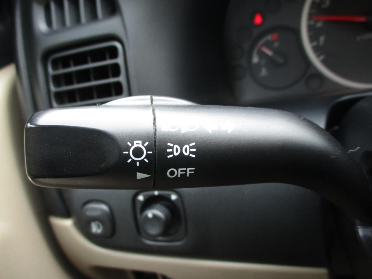 Mazda Tribute ES 4WD 2003