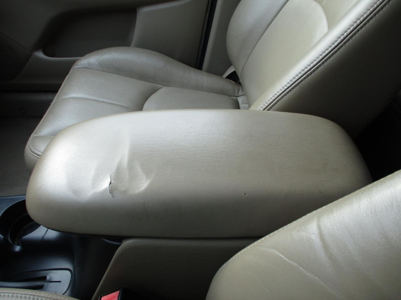 Mazda Tribute ES 4WD 2003