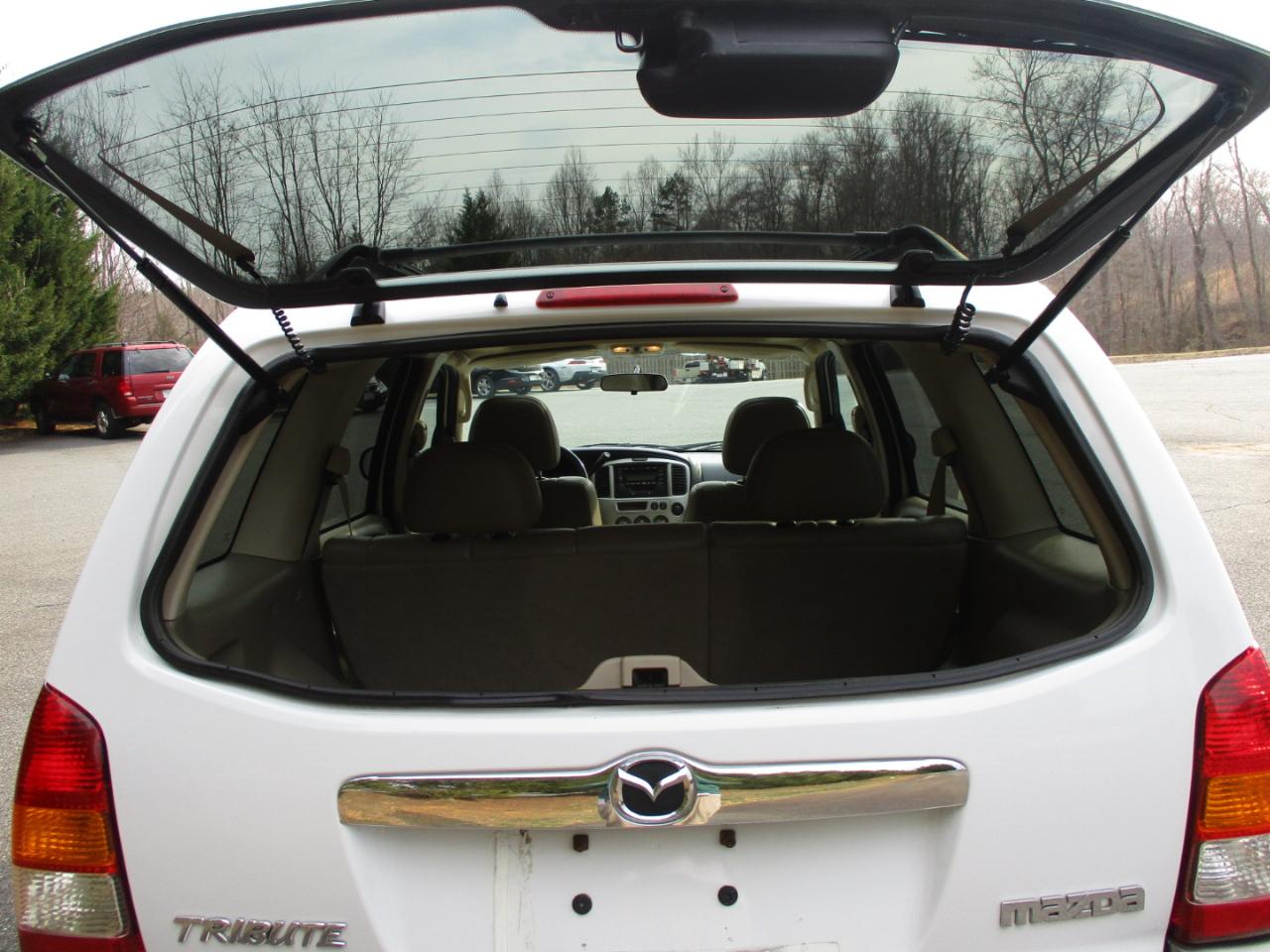 Mazda Tribute ES 4WD 2003