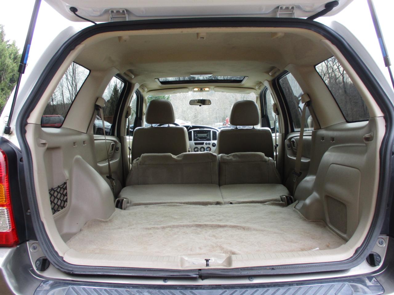 Mazda Tribute ES 4WD 2003