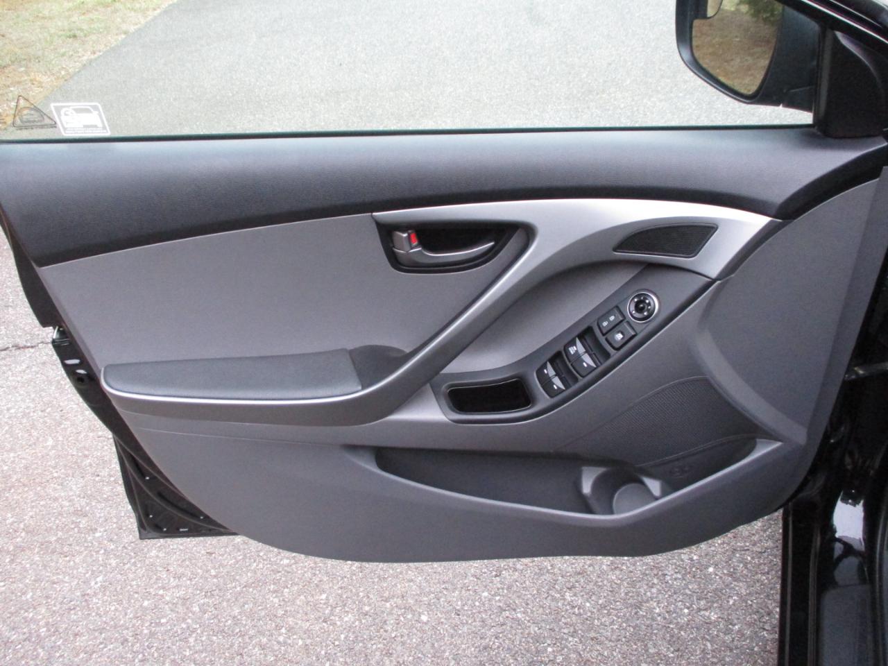 Hyundai Elantra SE 2014
