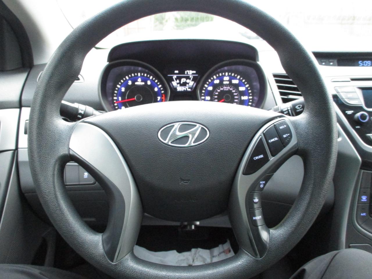 Hyundai Elantra SE 2014