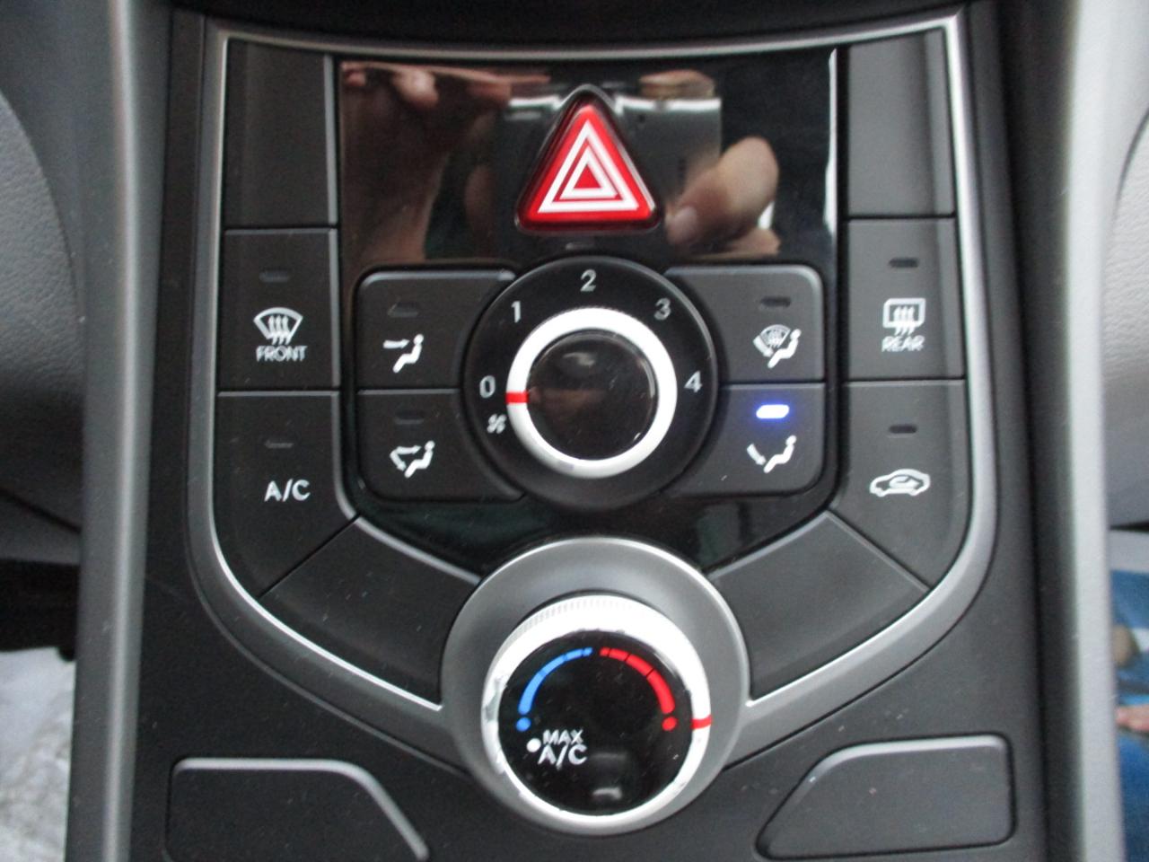 Hyundai Elantra SE 2014
