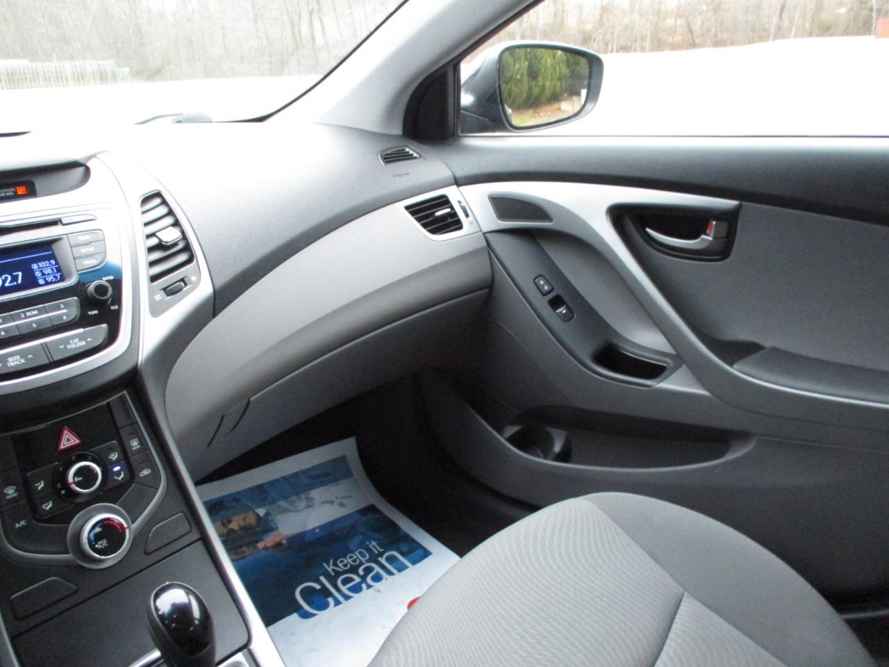 Hyundai Elantra SE 2014