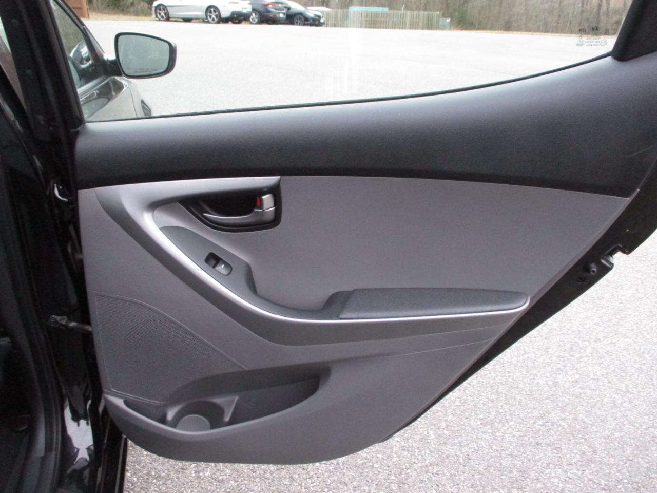 Hyundai Elantra SE 2014