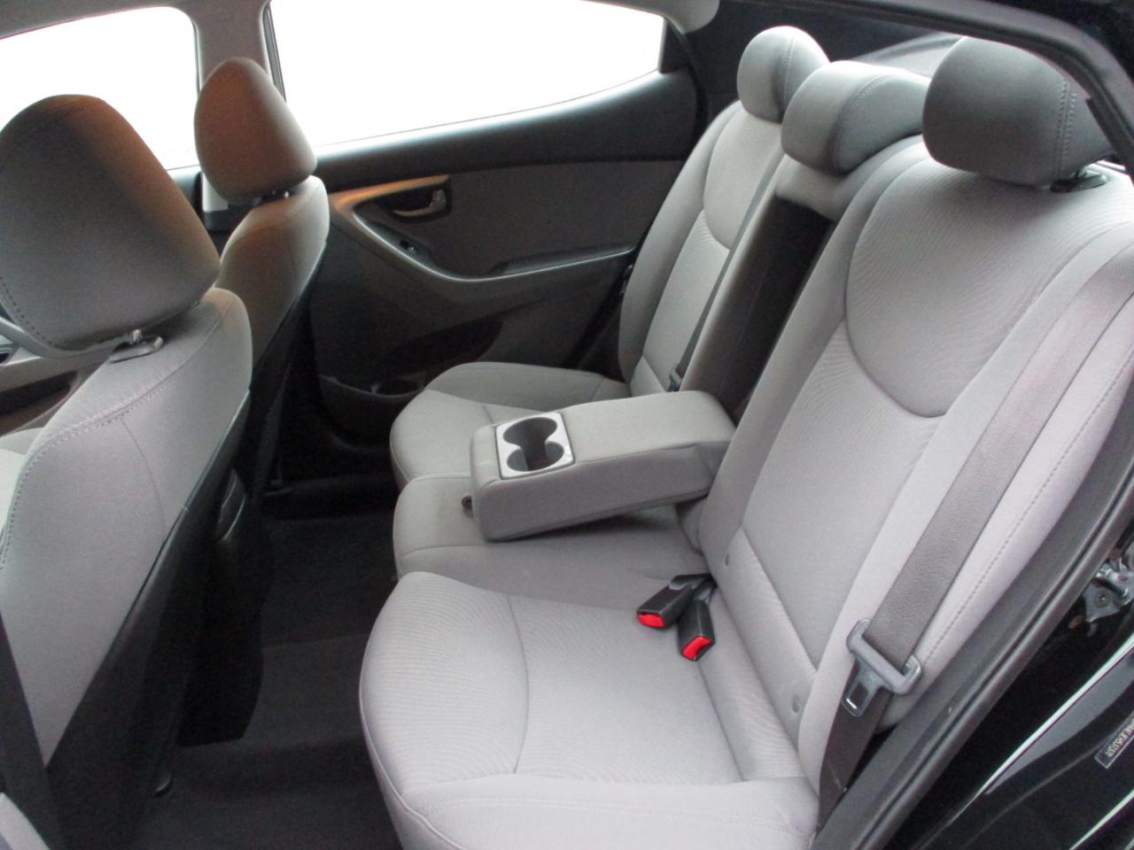 Hyundai Elantra SE 2014
