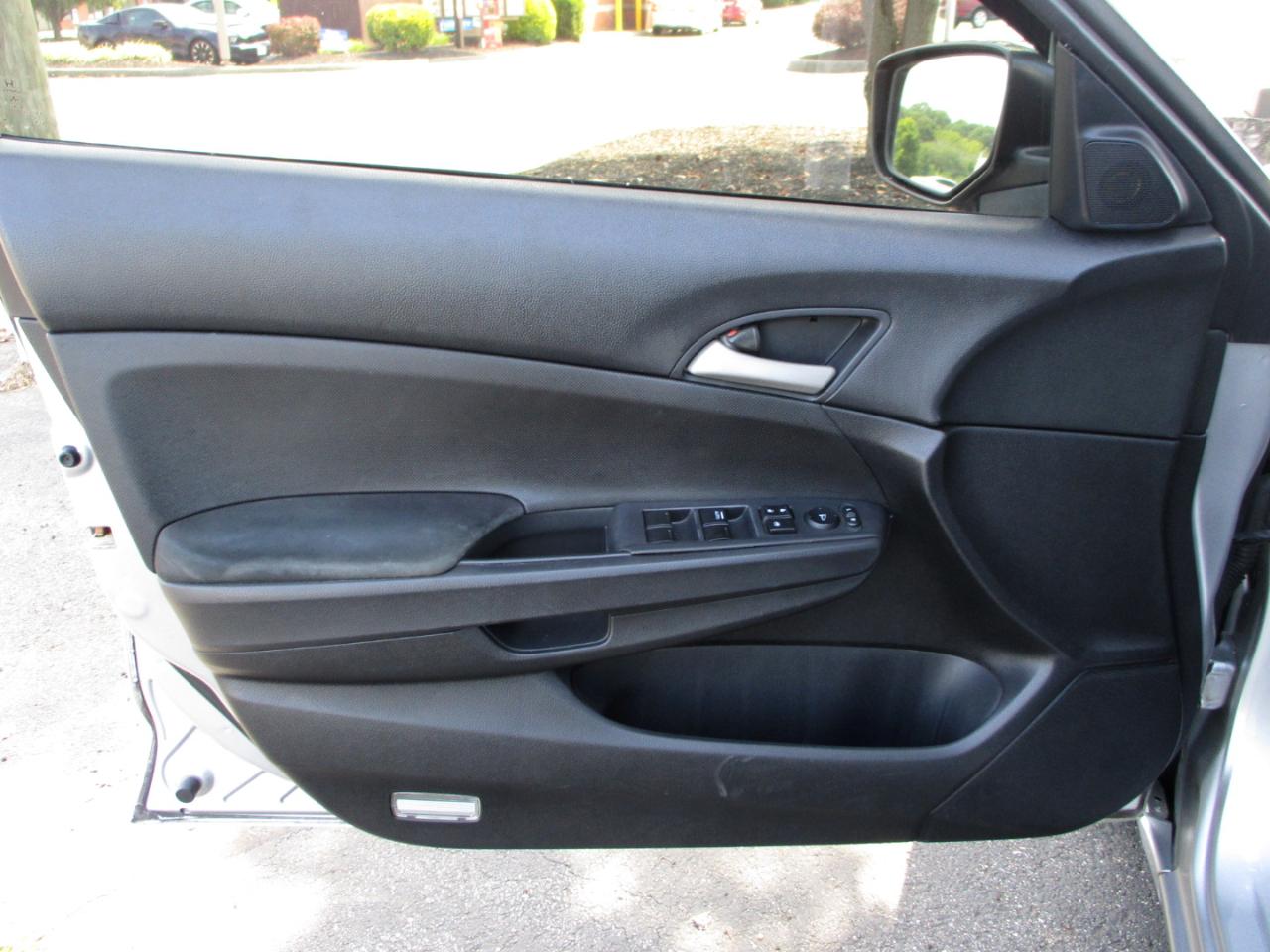 Honda Accord SE Sedan AT 2012