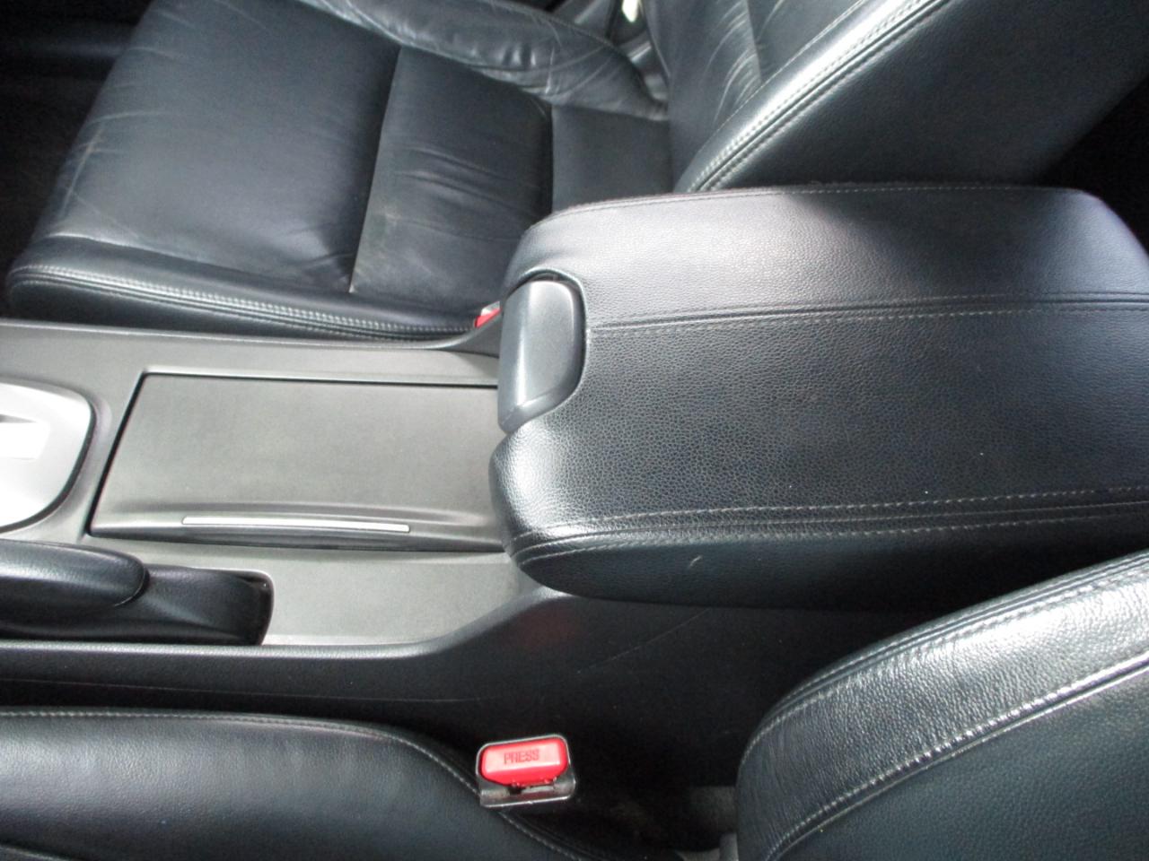 Honda Accord SE Sedan AT 2012