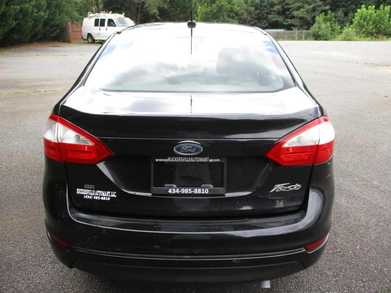 Ford Fiesta SE Sedan 2014