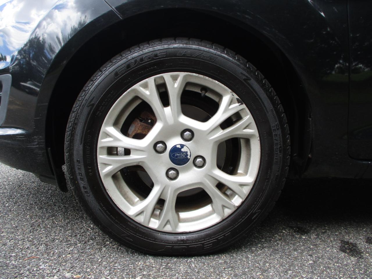 Ford Fiesta SE Sedan 2014