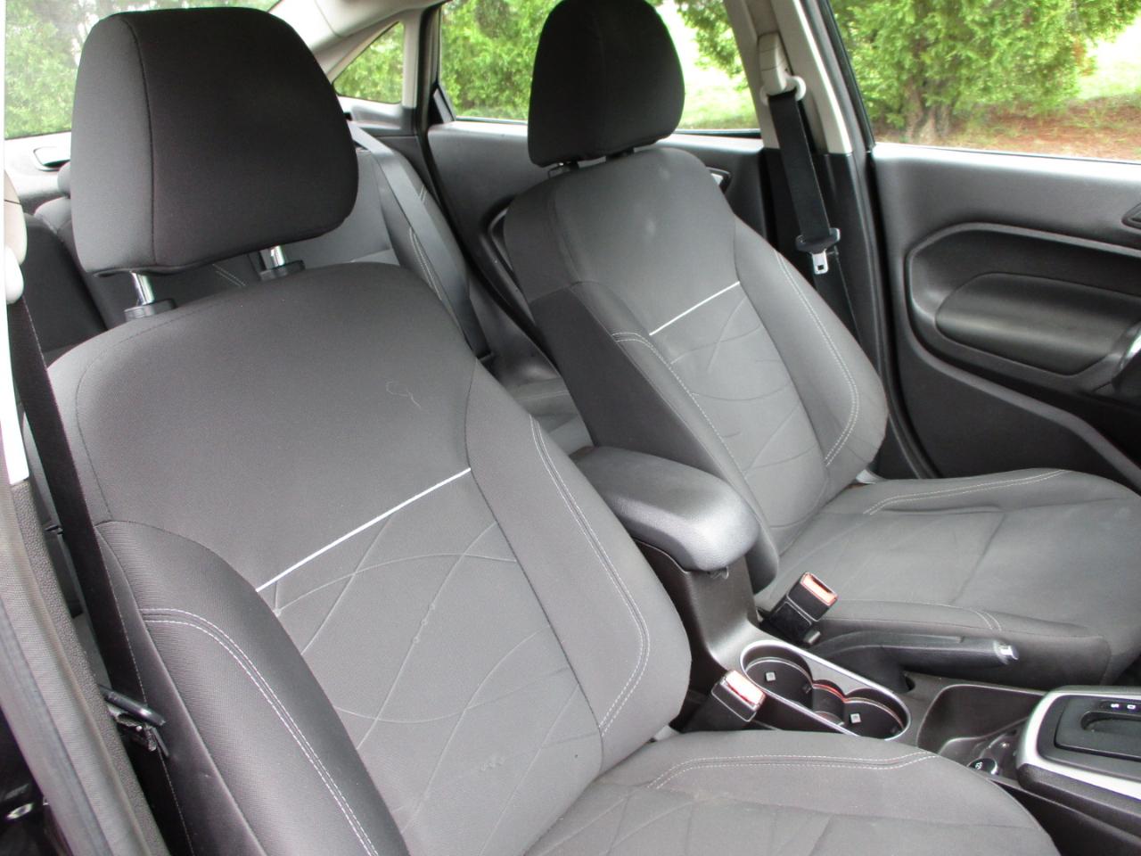 Ford Fiesta SE Sedan 2014