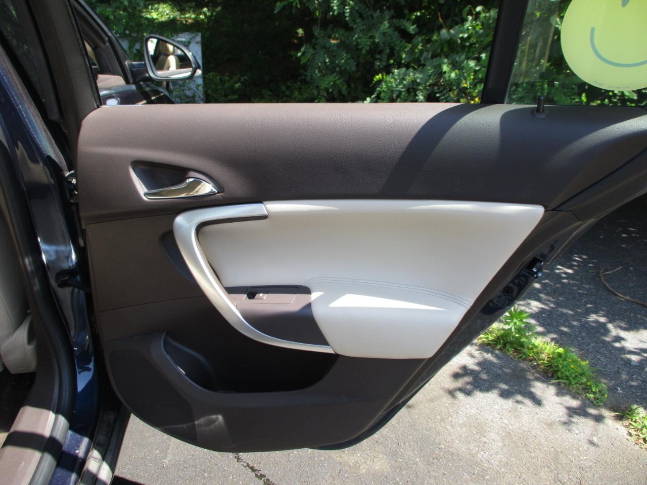 Buick Regal Turbo FWD 2016