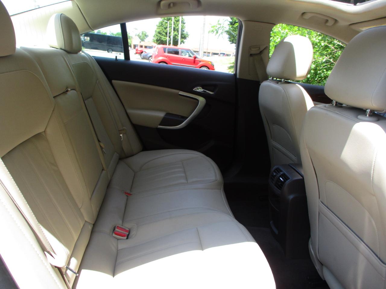 Buick Regal Turbo FWD 2016